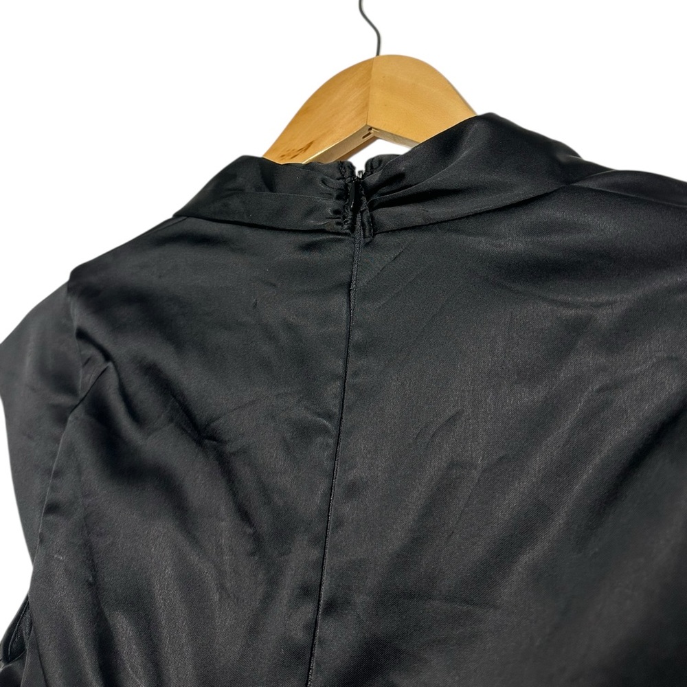 Xscape Pleated Stretch Satin Sheath Dress Sz 4 Little Black Dress Cocktail - Picture 7 of 8